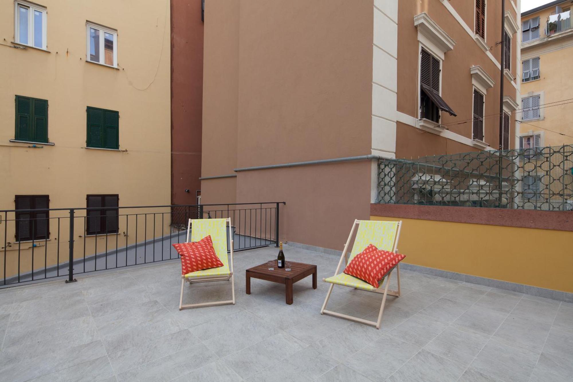 Cv5 - La Spezia City Center - Wide Modern Apartment Walking Distance To The Station To Cinque Terre - Big Terrace On The Roofs מראה חיצוני תמונה